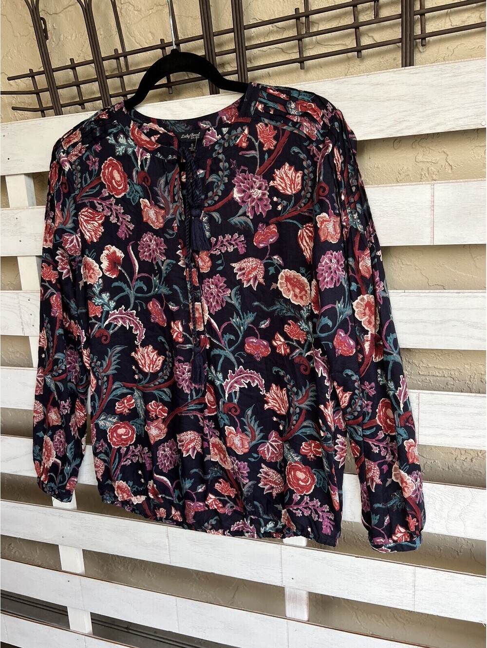 Lucky Brand Women's Blue Floral Long Sleeve Elastic Waist Tunic Top Size S.